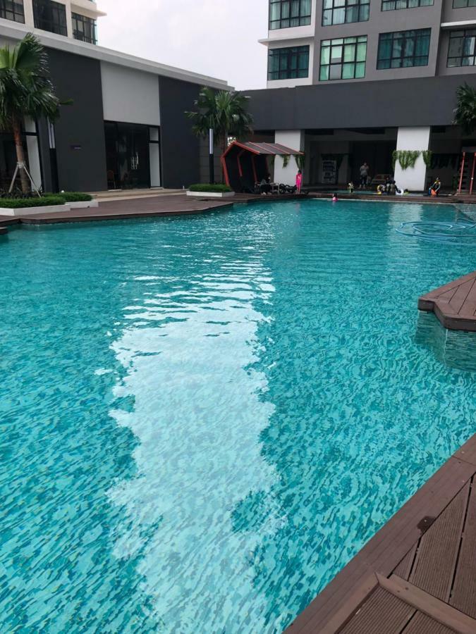 I-Walker @ Ioi Conezion Putrajaya Apartment Exterior photo